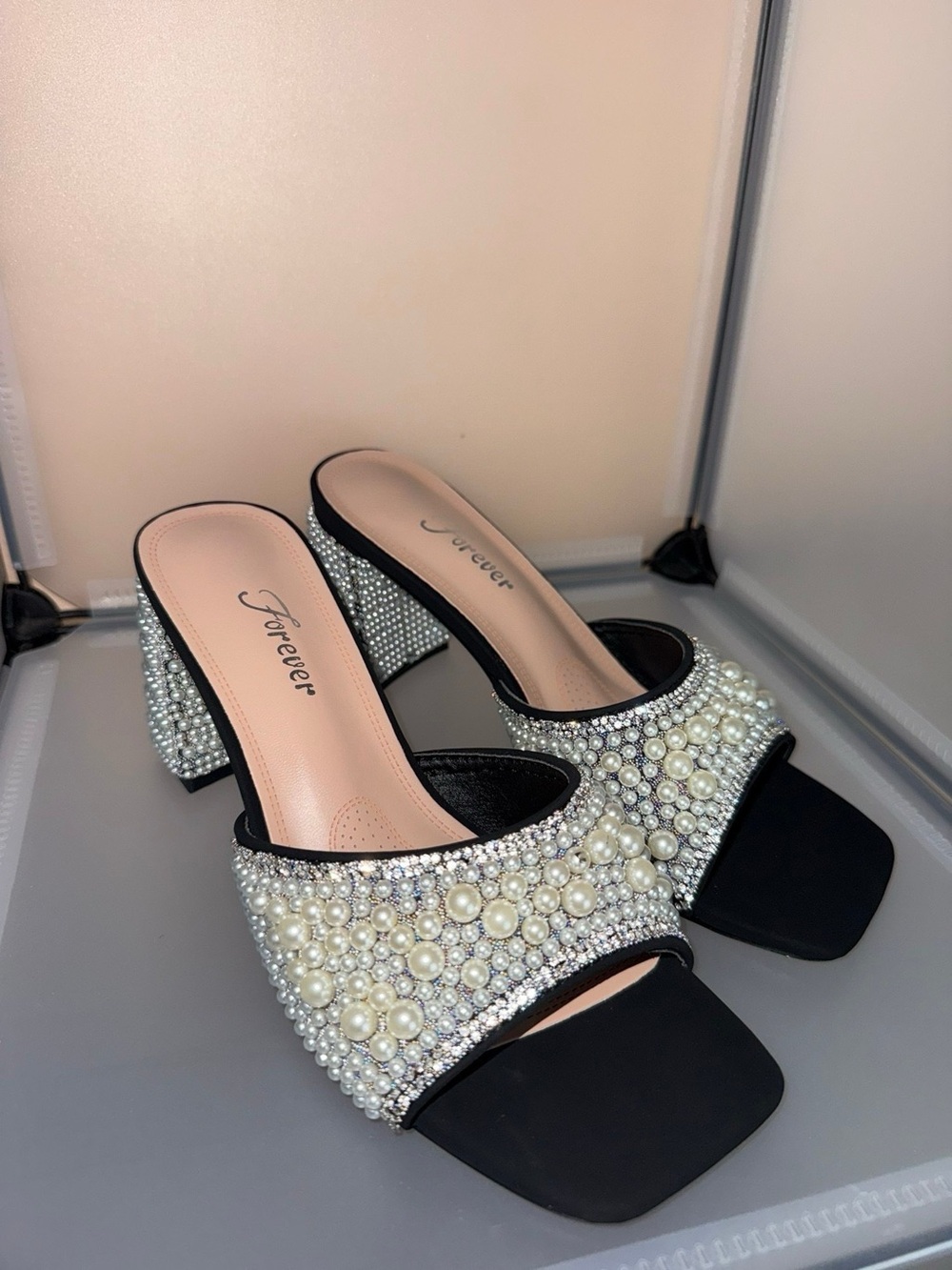 Forever Link Black Pearl Embellished Block Heel Slide Mule Sandal Size 7.5